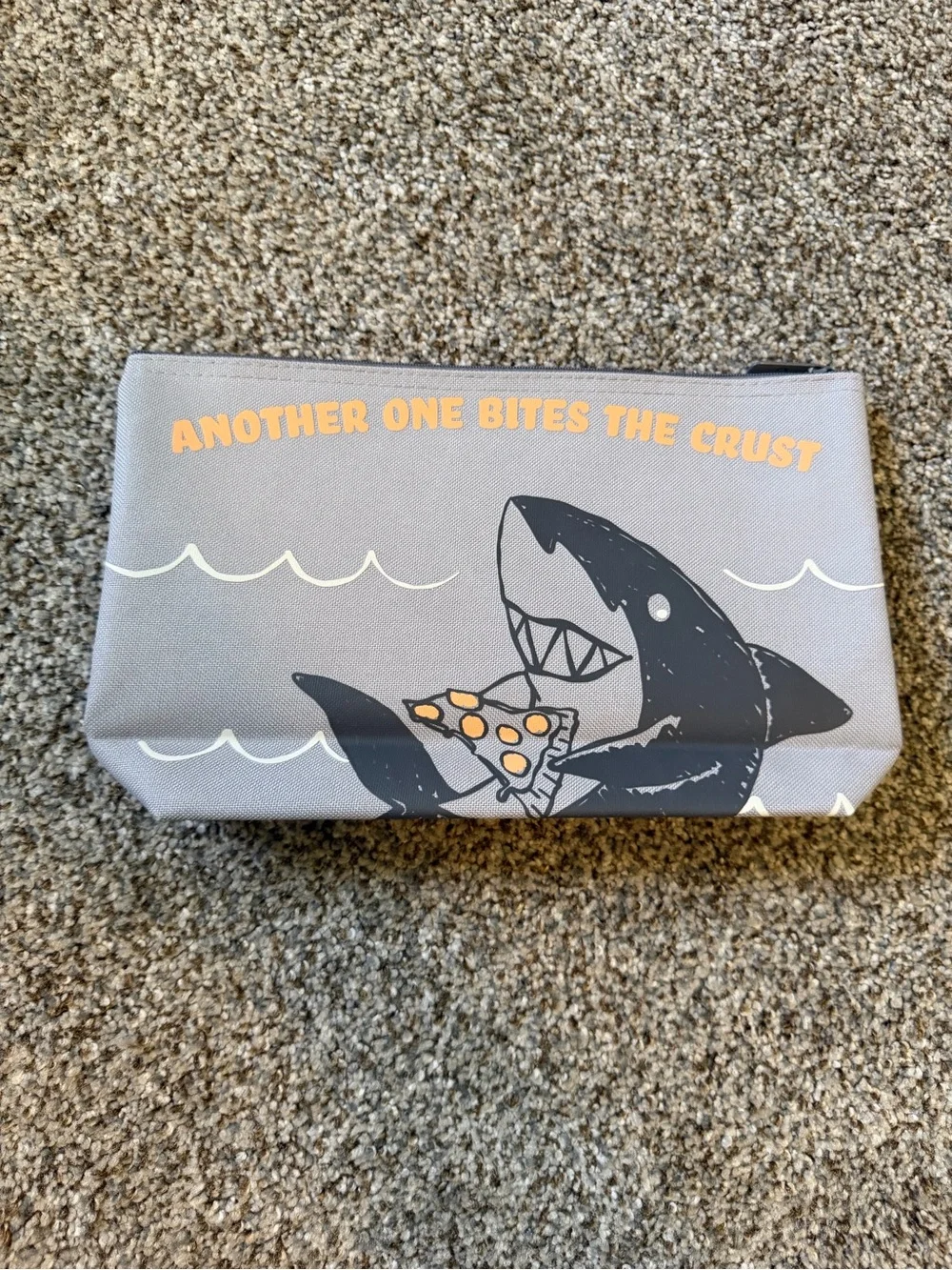 Thirty-One Medium Zipper Pouch